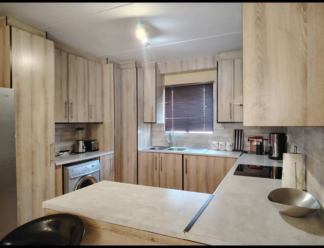 2 BEDROOM APARTMENT FOR SALE IN VORNA VALLEY